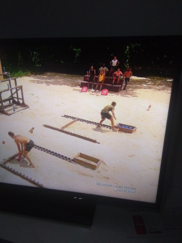 Survivorda en çok hangi yarışmacıya ayar oluyorsunuz?