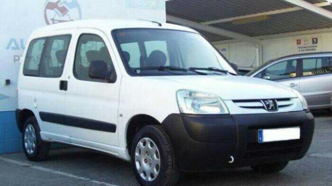 Peugeot Partner 1.9D nasıl bir arabadır?