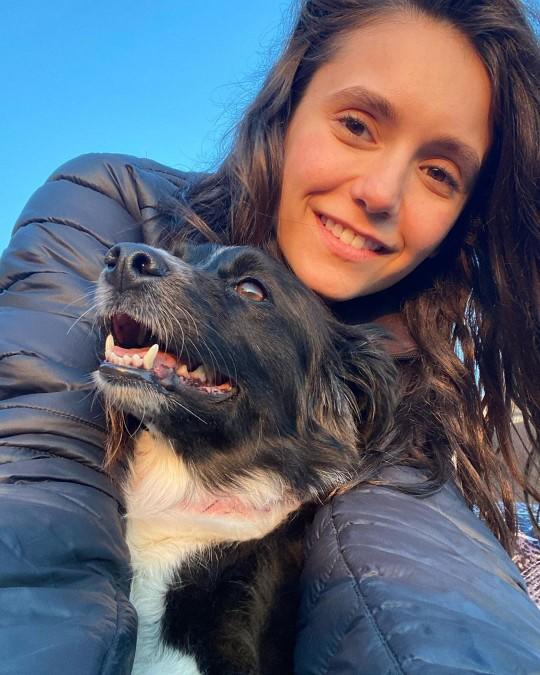 Sizce Nina dobrev güzel bir kadın mi?
