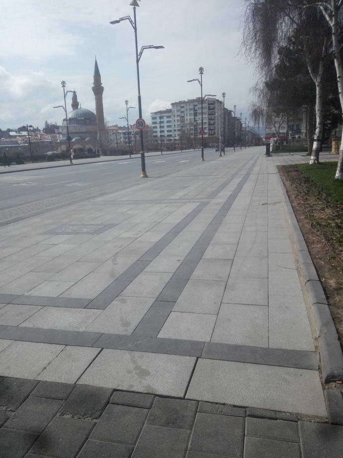 Saat 16:30 