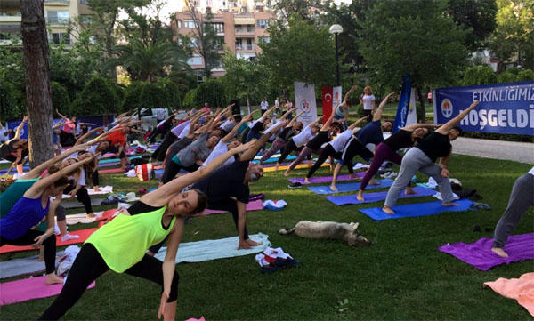 Yine Adanada kutlanan Dünya Yoga Günü