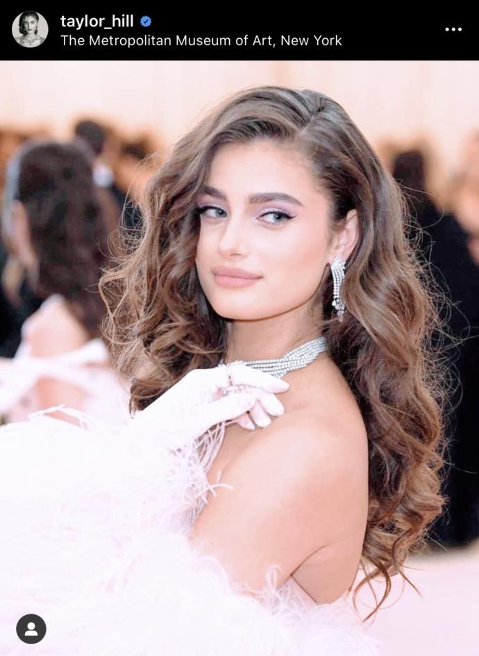 Victoria’s Secret meleği Taylor Hill ile bir gün geçirseniz ne yapardınız?