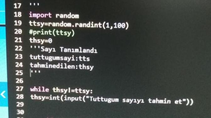 Aranızda python bilen var mı?