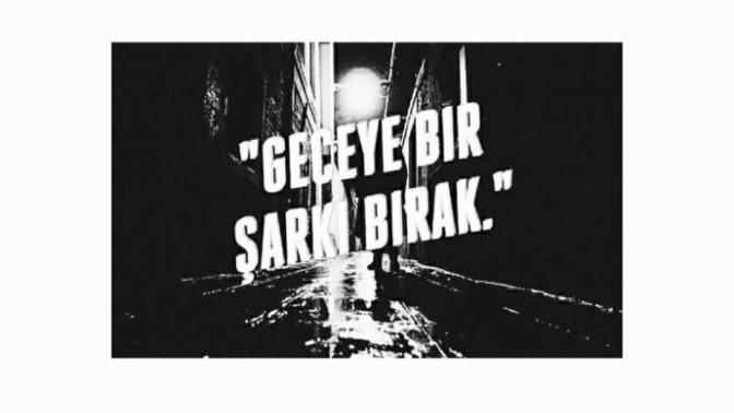 Geceye bir şarkı bırakır mısınız 🎸?