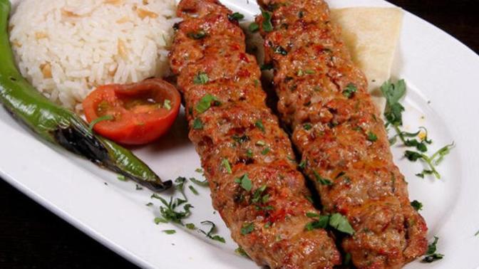Adana kebap ile Urfa kebap arasındaki fark nedir, en çok hangisini seversiniz?