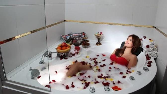 Duş keyfinde köpük mü tercih edersiniz, duş jeli mi?