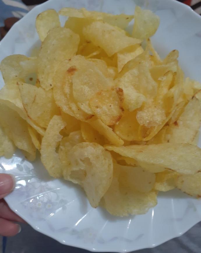 Cips ile çay keyfi 🤤 Akşam çayının yanında ne istersin?