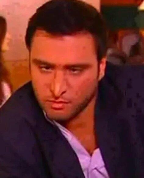 Evleneceğin kişinin baş harfi parmağında... Baş parmağında hangi harf yazıyor?