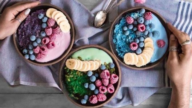 Spor yapıyorum, sabahları kahvaltı yerine smoothie bowl yesem olur mu?