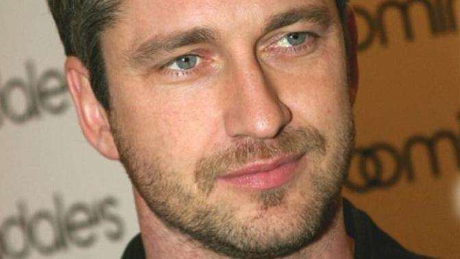 Bu Adam Brad Pitt'den daha yakışıklı değil mi?