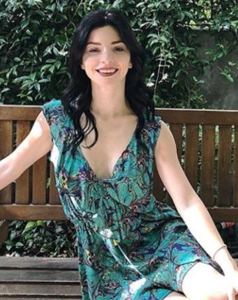 Kadında ufak yüz mü daha çekici yoksa belirgin yüz mü?