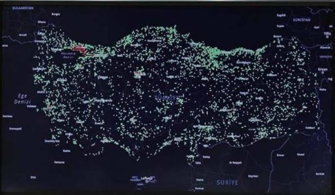 Sizce tam sokağa çıkma yasağı gelmeden bu pandemi biter mi?
