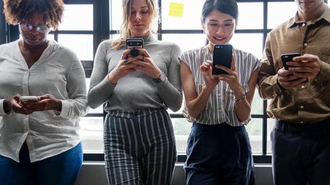 Telefonsuz yaşayabilir misin?