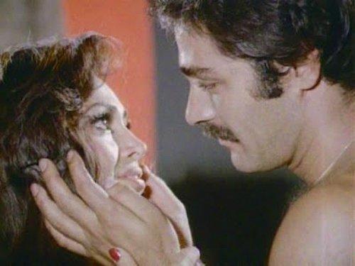 Gülşen Bübikoğlu Tarık Akan mı yoksa Türkan Şoray Kadir İnanır mı Hangi Çift daha Güzel ve Yakışıklı?