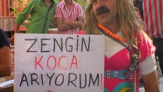 Lise bile okumamış bir kızın, ben zengin koca istiyorum. Evi arabası olsun modu hakkında ne düşünüyorsunuz?