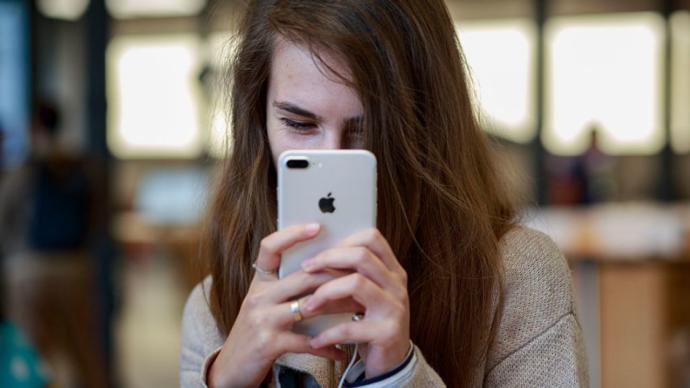 FaceTime ile evlenmek yasallaştı! FaceTime ve benzeri uygulama türleriyle evlenmeyi düşünür müsünüz?