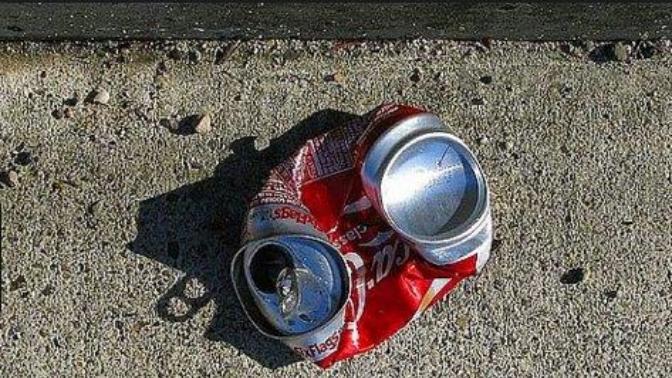 Boş kutu kola kutusyla maç yaptınız mı hiç?