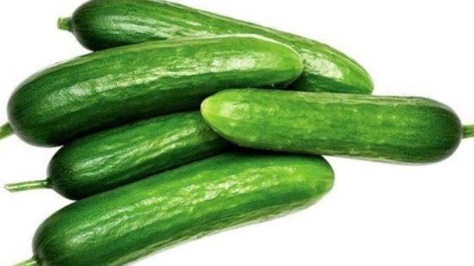 Cacık yapıldığı zaman salatalığın kabuğu soyulmalı mı, soyulmamalı mi? Hangisi daha lezzetli oluyor?