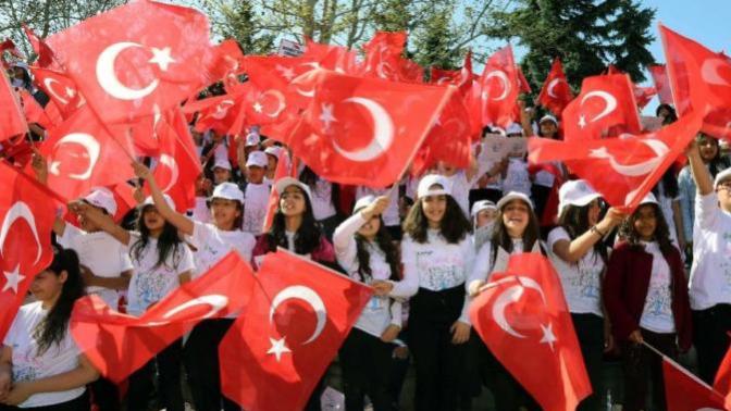 23 Nisan'da sokağa çıkma yasağının gelmesi bekleniyor! 23  Nisan  için sokağa çıkma yasağı gelmeli mi sizce?