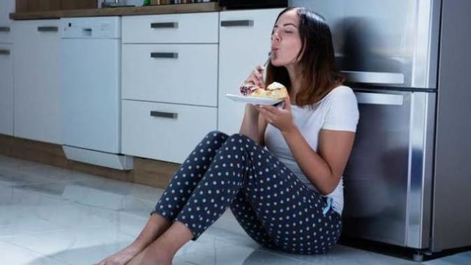 Aklımdan yemek yeme isteğini nasıl çıkarabilirim?