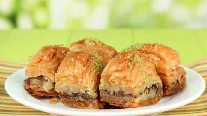 Kadayıf mı baklava mı seversiniz ?