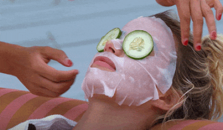 Bakımlılar sahneye! Evde maske yapmanın en güzel yanı sence hangisi?