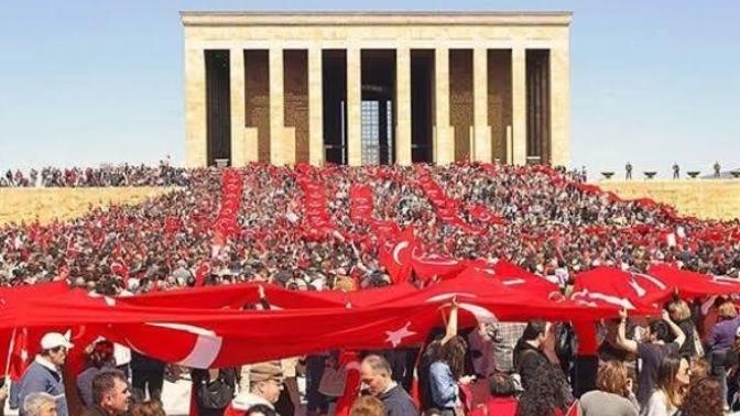 🇹🇷 23  Nisan  Ulusal Egemenlik ve Çocuk Bayramı‘nız kutlu olsun! 23  Nisan  ile ilgili neler söylemek istersiniz?