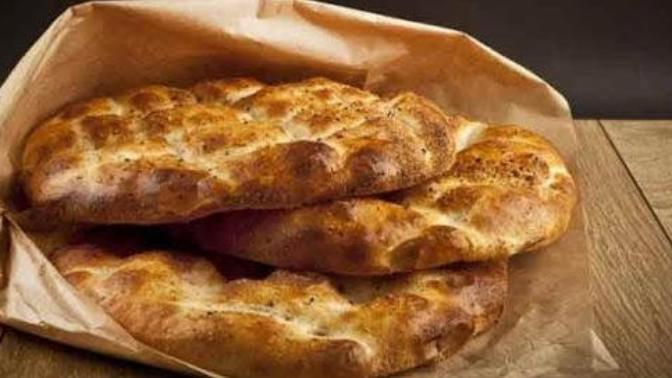 Ramazan geldi, hoşgeldi! Bu sene pide kuyruğuna girecek misiniz yoksa evde kendi pidenizi mi yapacaksınız?