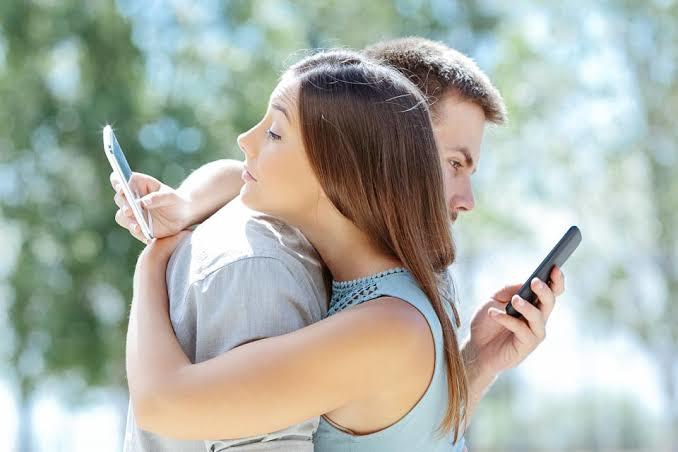 WhatsAppta son görülmesi ve görüldü işareti kapalı insanlara güven olur mu?