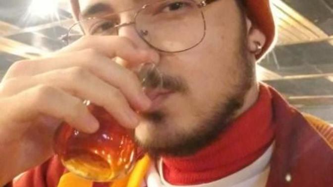 Küpe takan erkekler hakkında ne düşünüyorsunuz?