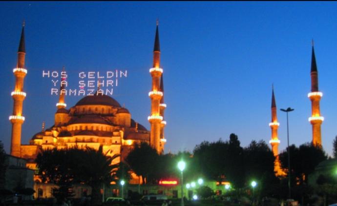 Evet Mübarek Ramazan Ayı Geldi Bugün Ramazan Ayının İlk Günü Oruç sizin için nasıl geçiyor bakalım?