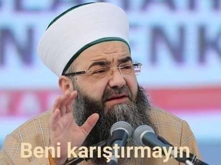 Bildiğiniz hacı hoca  var mı üfledimi uçurandan?