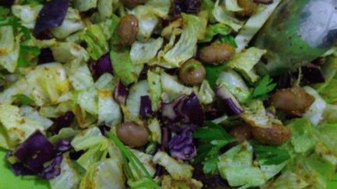 Sahurda salata yiyen var mı?