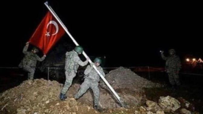 Türk askeri Kandil dağına Türk bayrağını dikti. Sence bu terörün sonu olabilir mi?