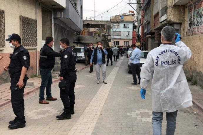 Geçen gün Adana seyhanda yaşanan Polisin silah ile bir kişiyi vurarak hayatını kaybettiği olay hakkında ne düşünüyorsun?