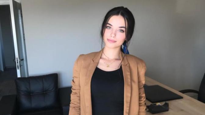 İnstagram fenome selcan yavuz güzel mi?