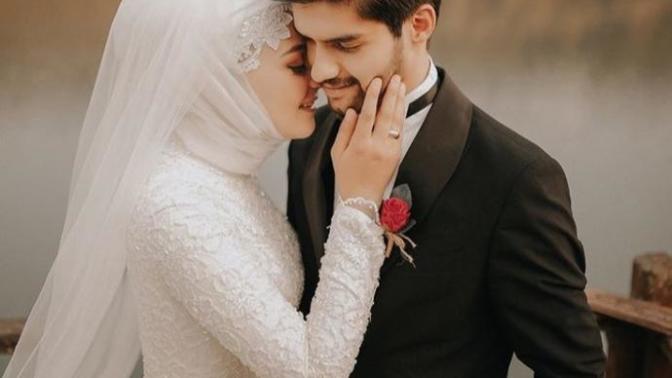 Sanaldan başlayan bir evlilik yapar mısınız?