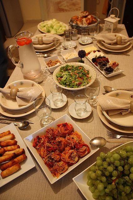 “ Bu Yemek Olmadan İftar Sofrası Eksik Kalır ” Dediğiniz Ne Var ♡ ?