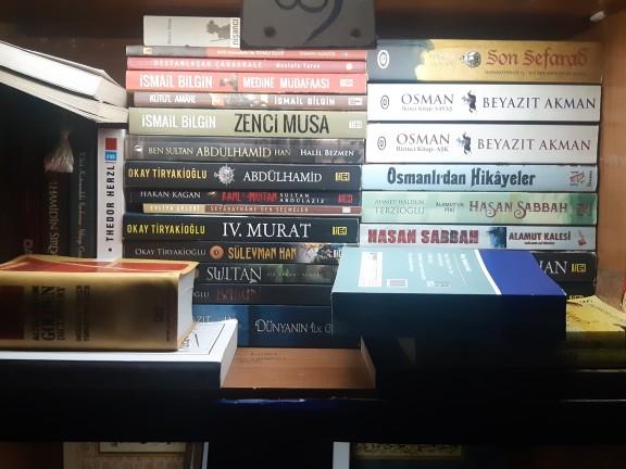 Şu an okuduğun iyi bir kitap var mı? Öneriyor musun?