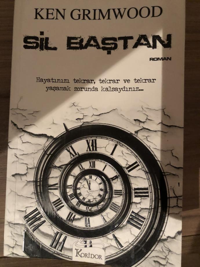 Şu an okuduğun iyi bir kitap var mı? Öneriyor musun?