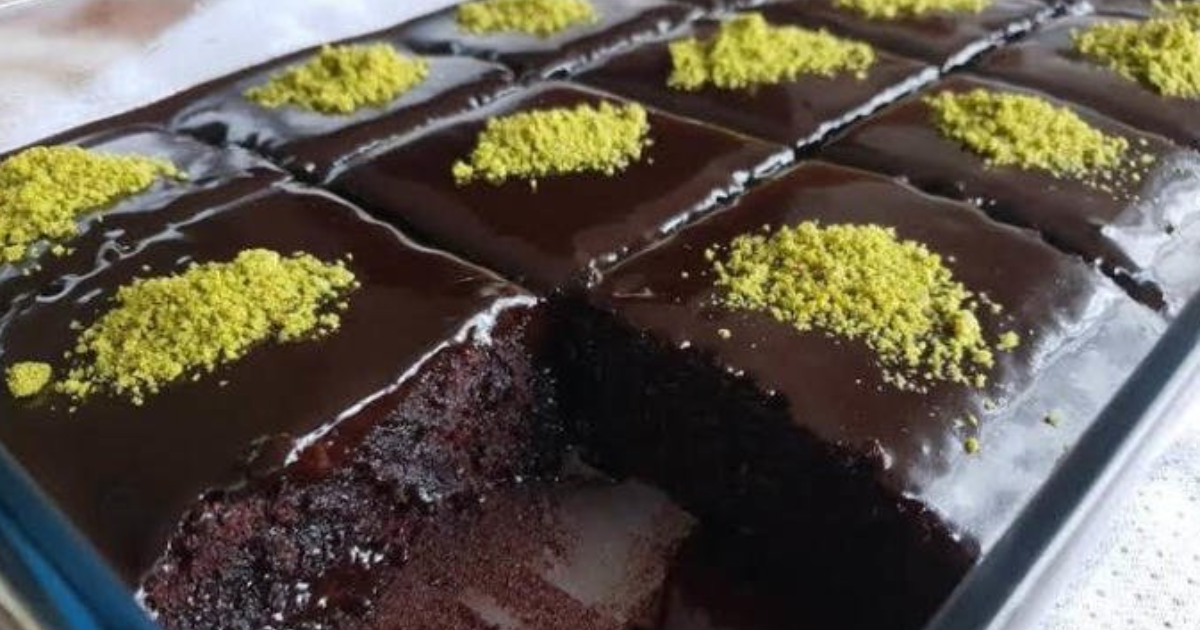 Hazır mısınız Çikolata krizine giriyoruz Sufle mi Kakaolu ıslak kek mi