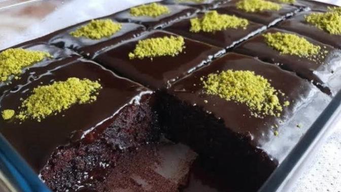 Hazır mısınız🚀Çikolata krizine giriyoruz😛Sufle mi Kakaolu ıslak kek mi?