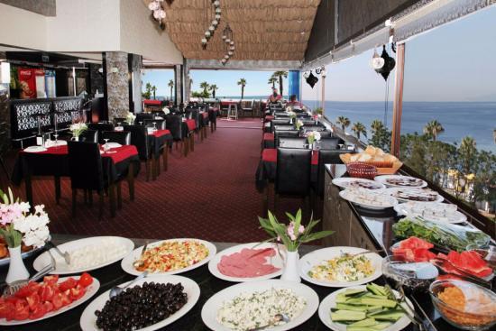 Otelde Açık Büfelerde Yediğiniz En Güzel Yemek Hangisi Oldu?
