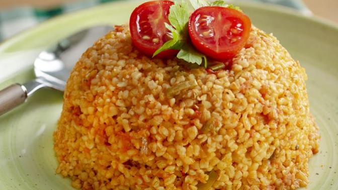 Köfte patates yanına pirinç pilavı mı, bulgur pilavı mı olmalı?