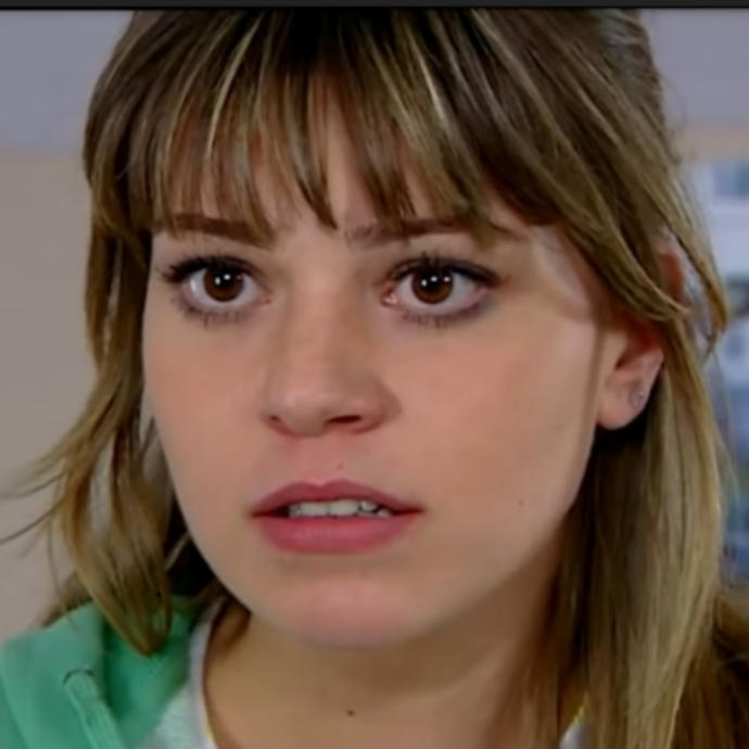 Asli Enver Kavak yellerin de çok güzel değil mi ya?