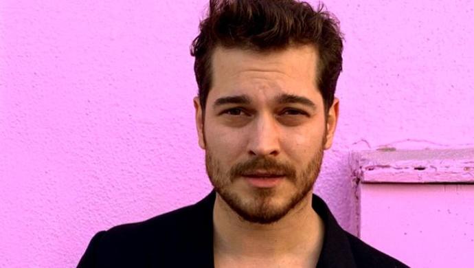Çağatay Ulusoy mu Barış Arduç mu Hangisi Daha Yakışıklı ?