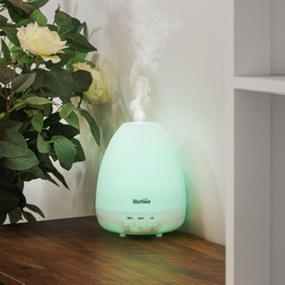 Bizi bir nevi rahatlatacak ve stressten uzak tutacak aromalı yağ ile diffuser aletine hayır diyemeyiz.