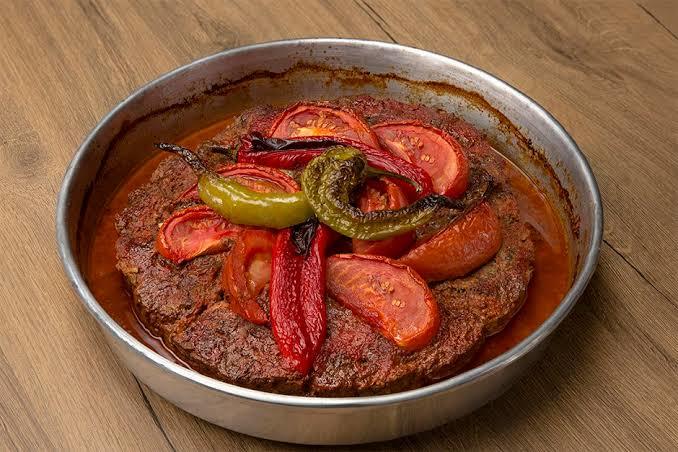 Tepsi kebabının yanında en güzel neler iyi gider?