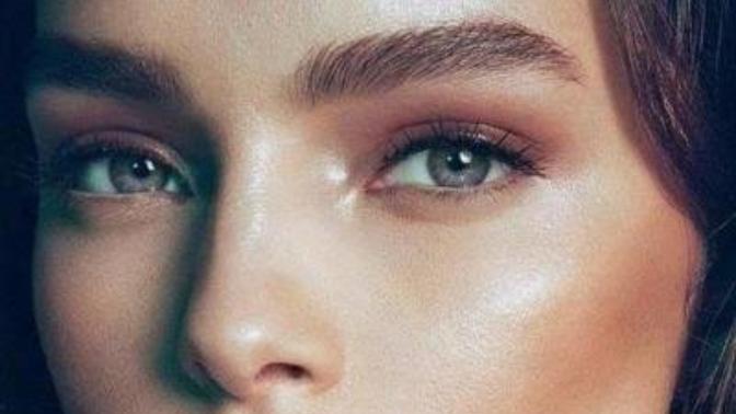 Kızlar dağınık doğal kaş mı seviyorsunuz keskin belirgin kaş mı?
