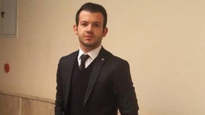 Bu takım elbise yakışıyor mu yoksa biraz dar mı sizce?